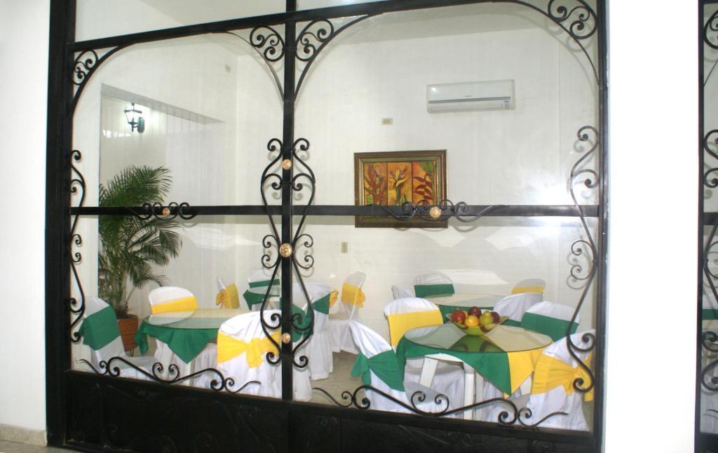Hotel Casa Pablo Неива Екстериор снимка