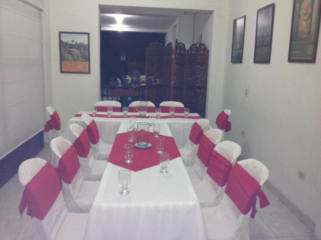 Hotel Casa Pablo Неива Екстериор снимка
